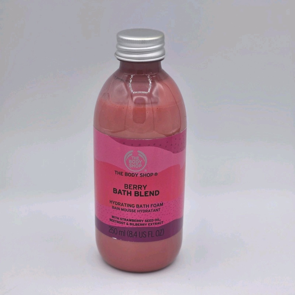 The Body Shop 8.4 oz‎ Berry Bath Blend Hydrating Bath Foam New